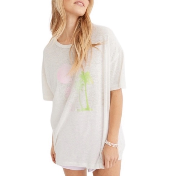 aerie breezy heather cream top with palm logo - Picture 2 of 6